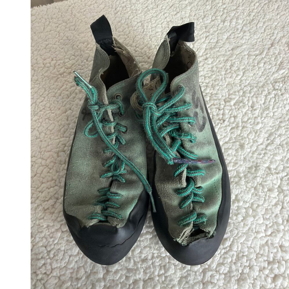 Five Ten 5.10 Stealth C4 Climbing Shoes Suede Lace Up Rock‎ Climbing Mens 8.5